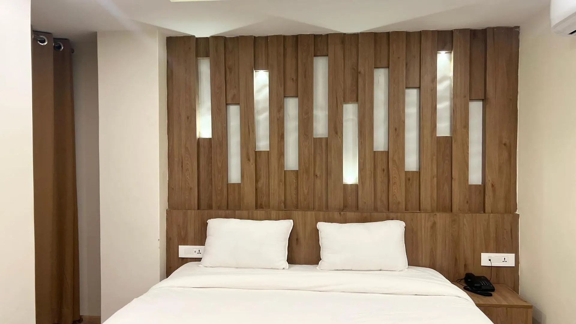 Hotel Nirakar Kathmandu 3*,  Nepal